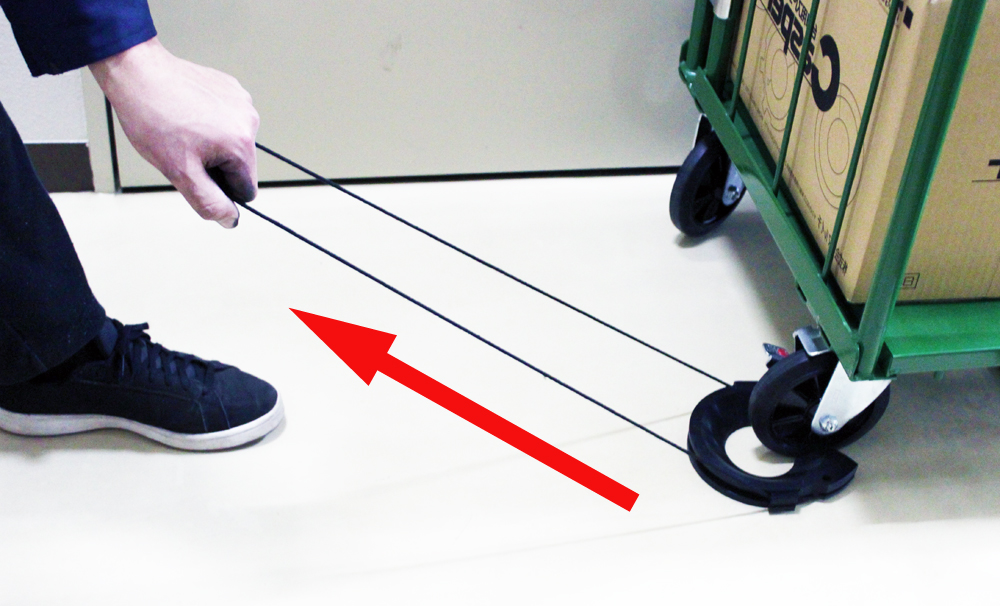 オープンリング方式：付属の紐を引っ張るだけで簡単にキャスパーの取り外しが可能です