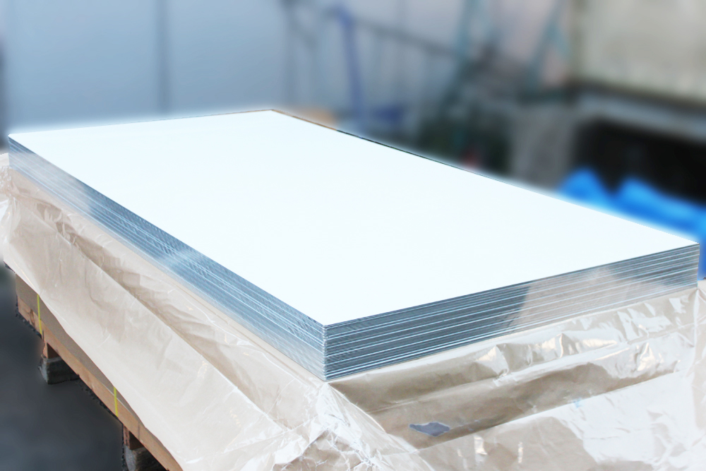 金属製養生板ジュラルミン板(A2017)：重量物の搬入搬出時の床養生用として