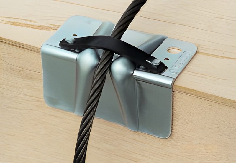 ゴムバンド付タイプ（TP-Y）：ワイヤー飛び出し防止用のバンド付きタイプ