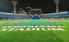 横浜スタジアム様　カメラマン席用マット張替工事